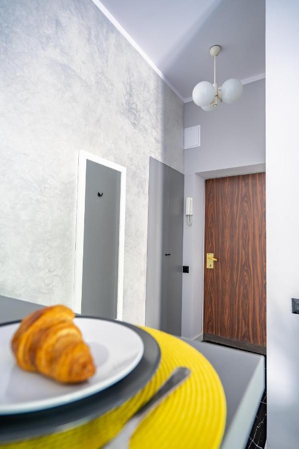 Stylish Studio In The Heart Of The City. Warszawa Eksteriør billede