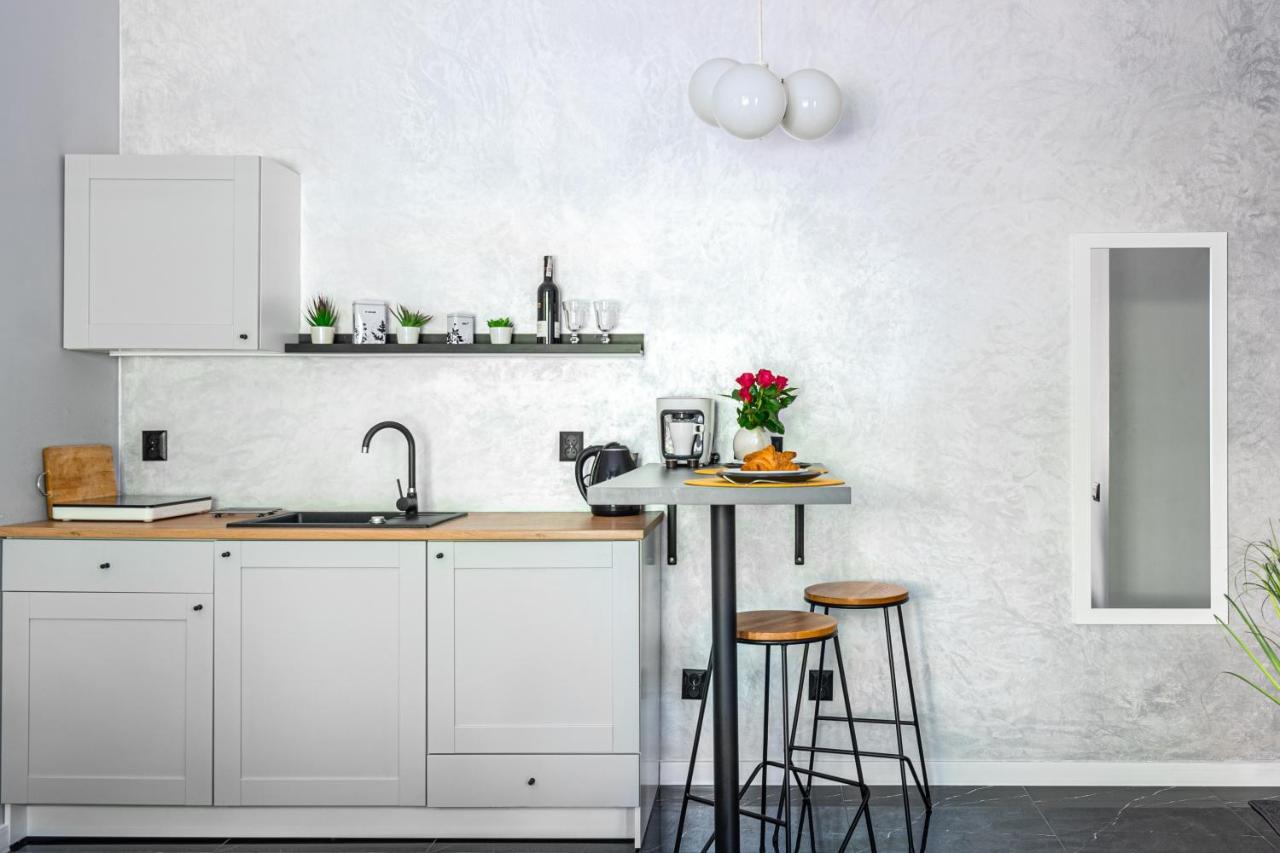 Stylish Studio In The Heart Of The City. Warszawa Eksteriør billede