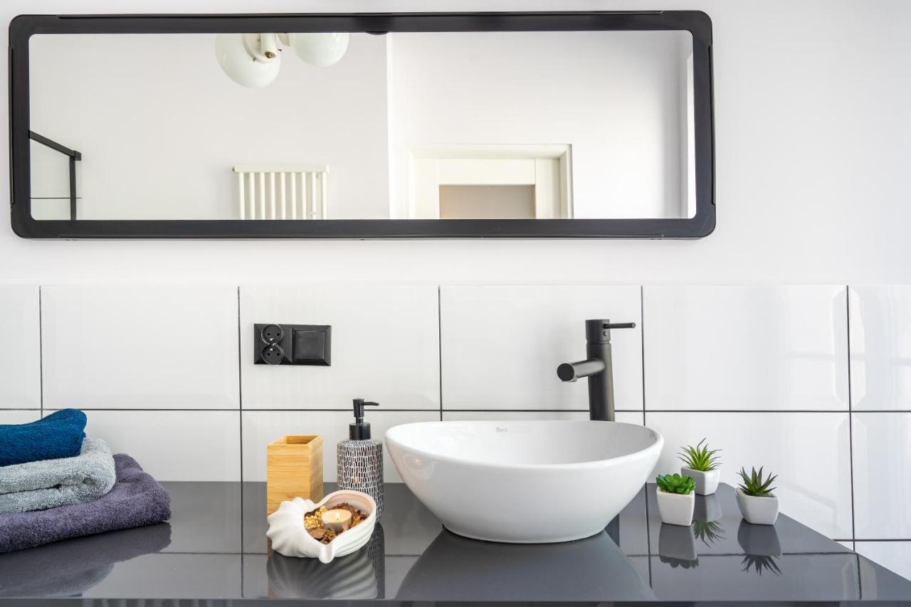 Stylish Studio In The Heart Of The City. Warszawa Eksteriør billede