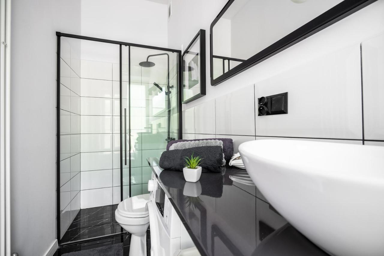 Stylish Studio In The Heart Of The City. Warszawa Eksteriør billede